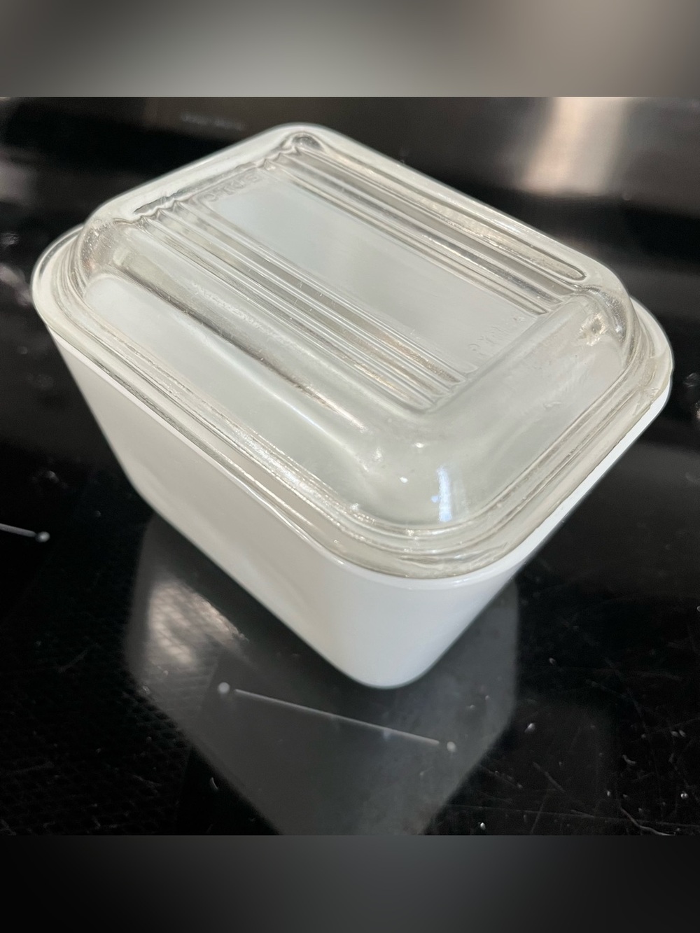 VTG 1950s PYREX True Opal White 501 Refrigerator Dish w/ Lid Circular Stamp